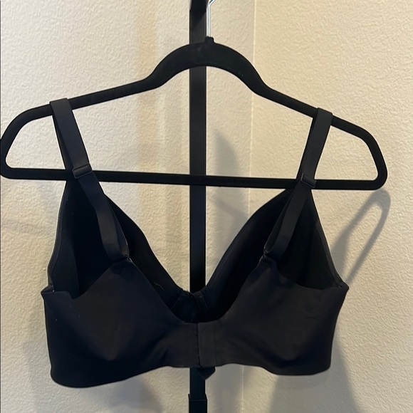 Aerie Black smooth bra - Picture 3 of 3